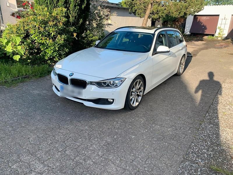 Gebraucht BMW 330 258 PS (189 kW) 2013 Weiß Kombi