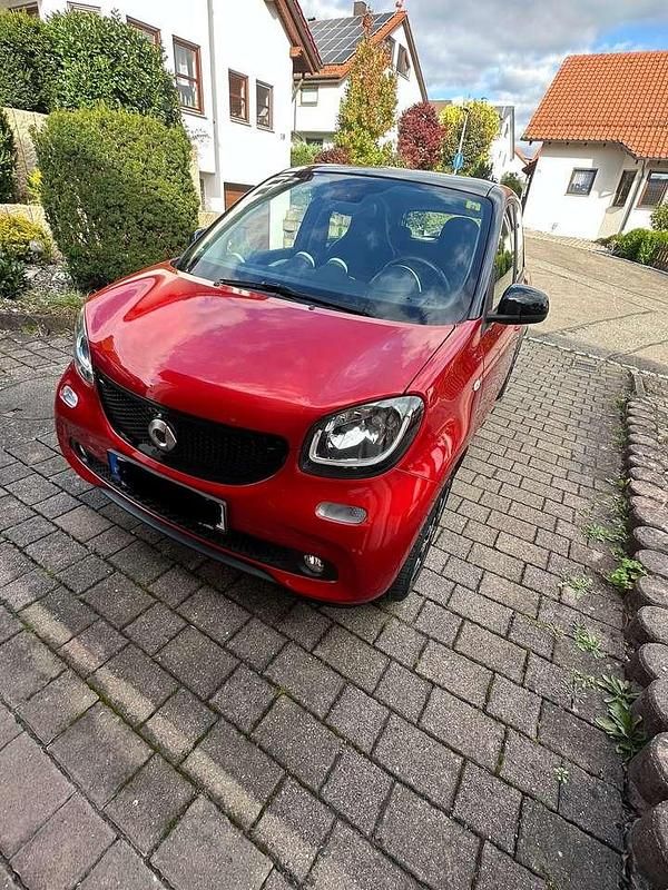 Rot Gebraucht 2015 Smart ForFour Basis Kleinwagen | 9.500 € (Teuer) - Bild 1/4
