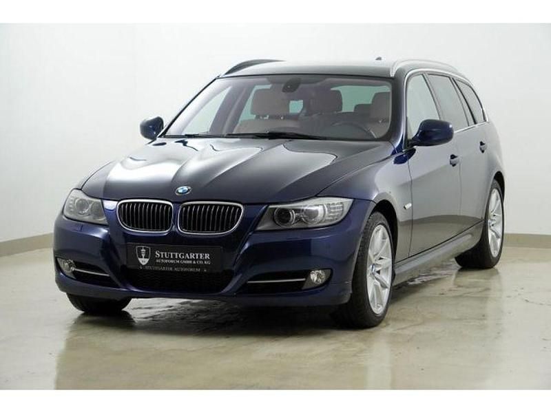 Gebraucht BMW 335 306 PS (225 kW) 2011 Tiefseeblau (metallic) Kombi