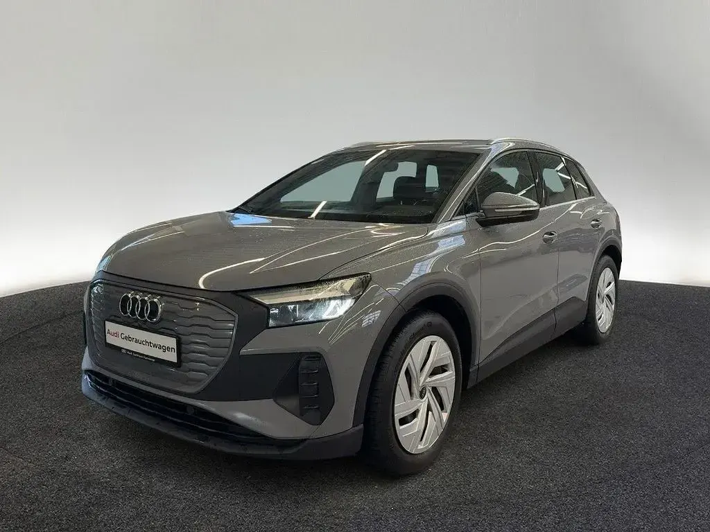 Gebraucht Audi Q4 e-tron Comfort 150 kW (204 PS) 2023 Kieselgrau SUV