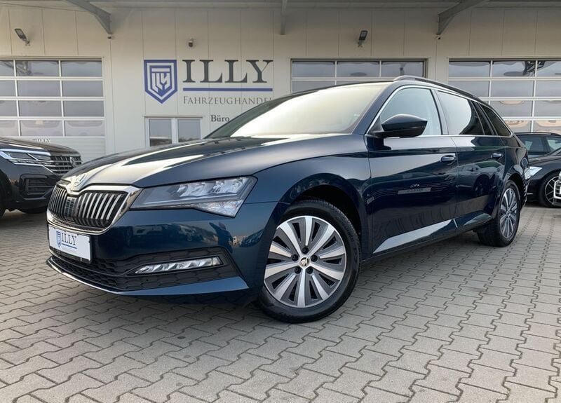 Blau Gebraucht 2022 Skoda Superb Limousine | 25.950 € (Guter Preis) - Bild 1/4