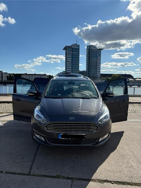 Usata Ford Galaxy 179 CV (131 kW) 2017 Grigio Monovolume