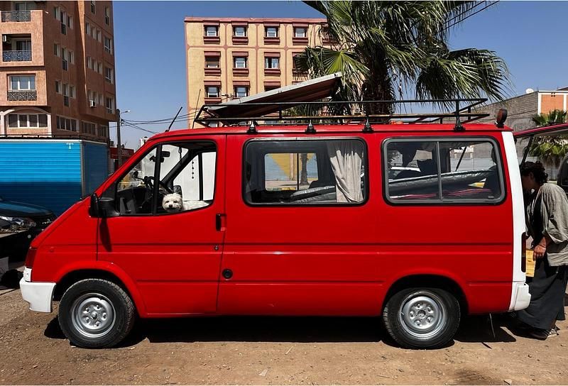 Usata Ford Transit 52 CV (38 kW) 1989 Rosso Monovolume