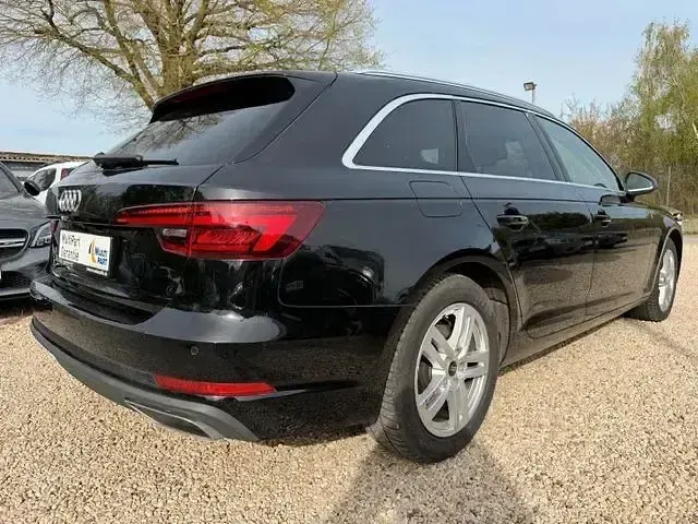 Gebraucht Audi A4 Sport 190 PS (139 kW) 2019 Schwarz Kombi