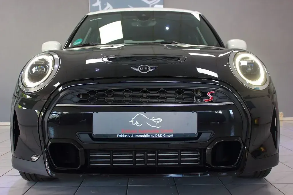 Gebraucht Mini Cooper S Classic 178 PS (130 kW) 2023 Schwarz Kleinwagen