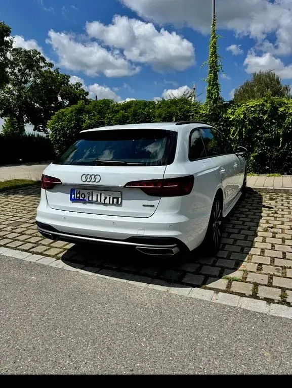Gebraucht Audi A4 Ambiente 204 PS (150 kW) 2021 Weiß Limousine
