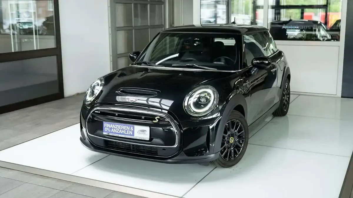 Occasion Mini Cooper SE Classic 135 kW (184 ch) 2023 Noir Citadine