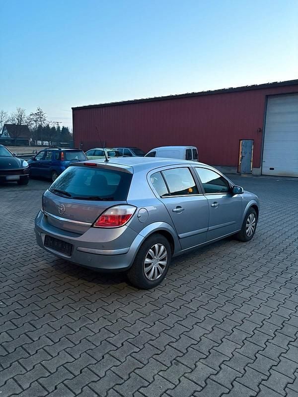 Gebraucht Opel Astra 105 PS (77 kW) 2004 Grau Kleinwagen