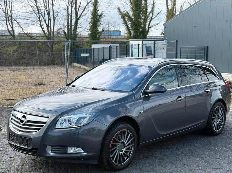 Gebraucht Opel Insignia 180 PS (132 kW) 2010 Grau Kombi