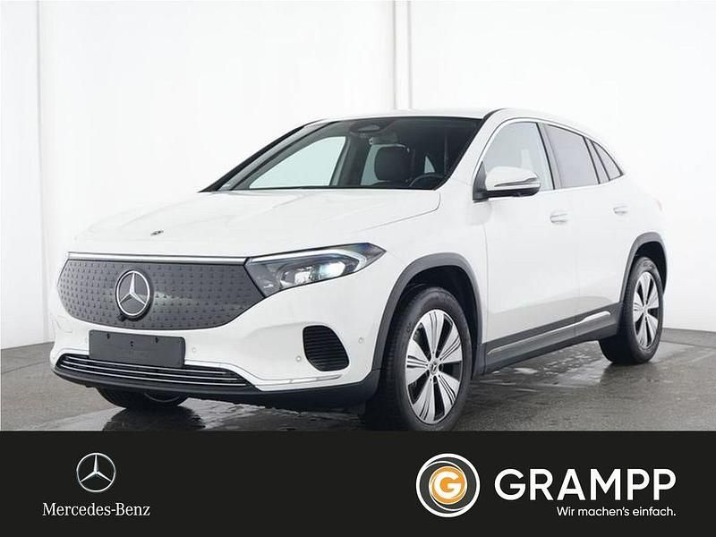 Weiß Gebraucht 2024 Mercedes EQA300 SUV | 36.450 € (Fairer Preis) - Bild 1/4