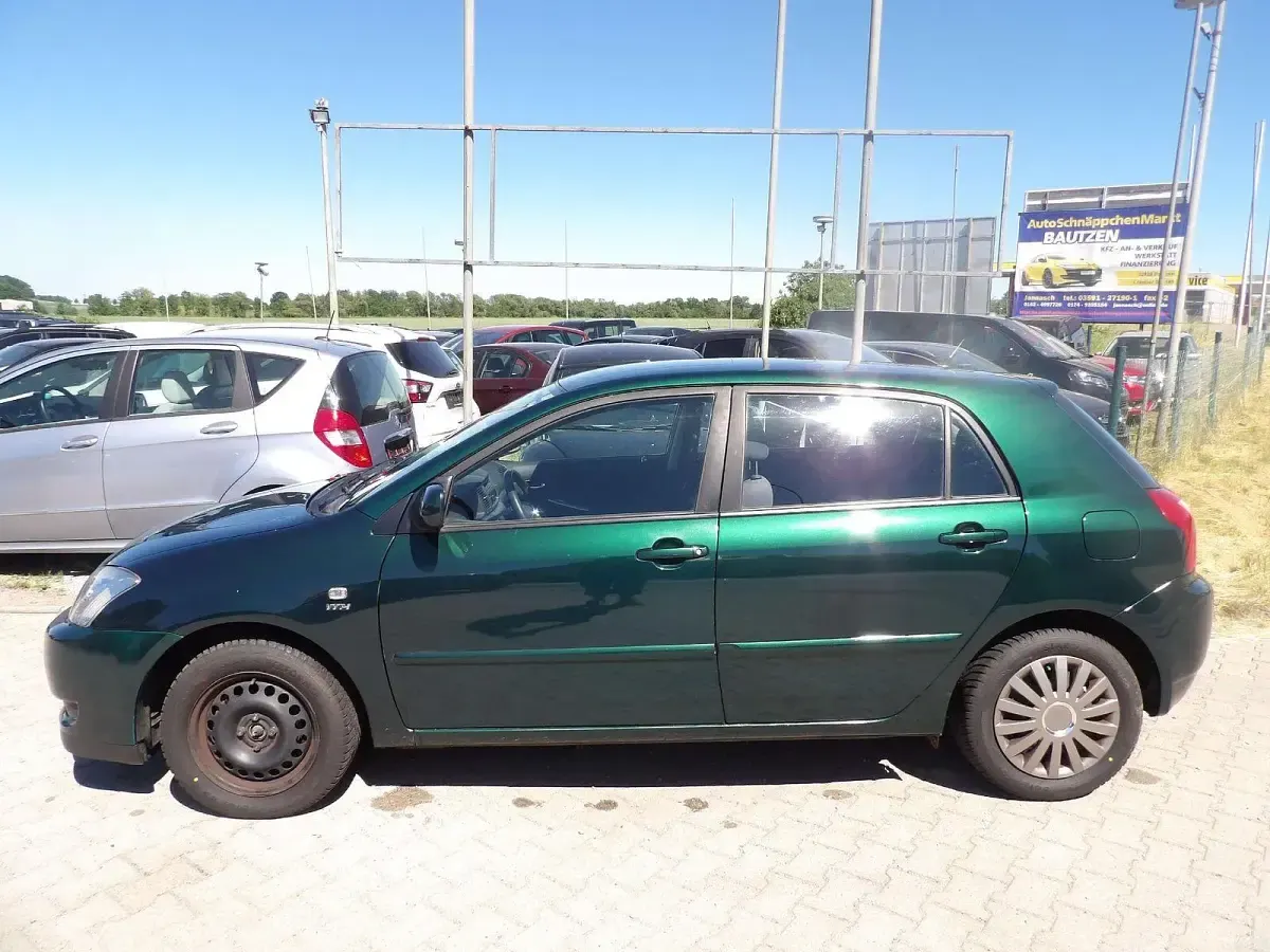 Gebraucht Toyota Corolla 97 PS (71 kW) 2003 Grün Kleinwagen