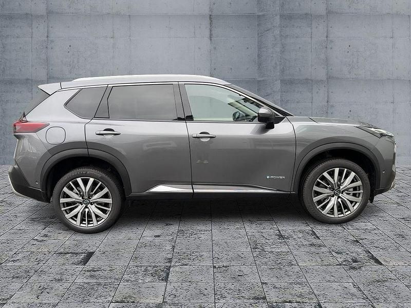 Neu Nissan X-Trail Tekna 158 PS (116 kW) 2026 Grau SUV