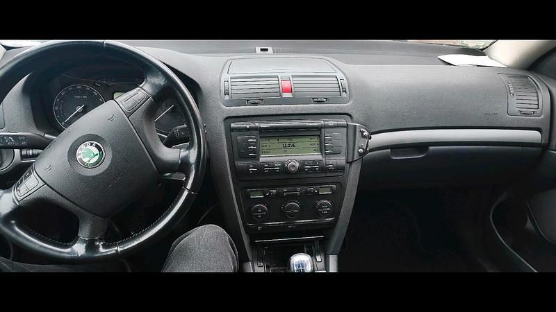 Gebraucht Skoda Octavia 140 PS (102 kW) 2008 Schwarz Kombi