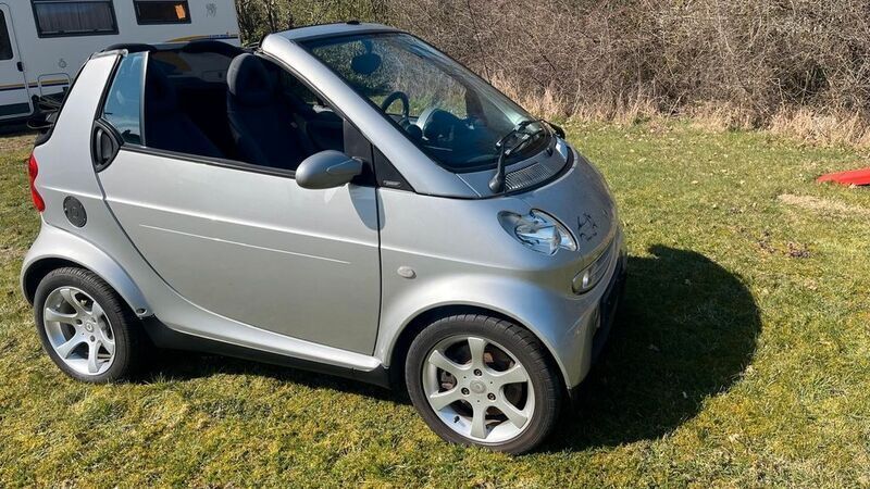 Silber Gebraucht 2003 Smart ForTwo Cabrio Passion Cabrio | 3.500 € (Fairer Preis) - Bild 1/4