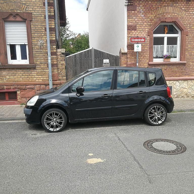 Schwarz Gebraucht 2008 Renault Modus Van / Kleinbus | 1.111 € (Superpreis) - Bild 1/4