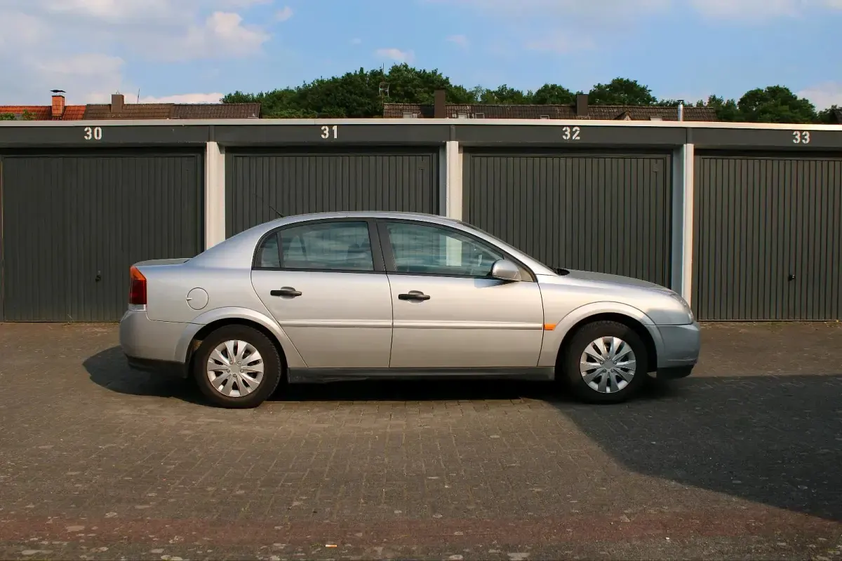 Usata Opel Vectra 147 CV (108 kW) 2003 Argento Berlina
