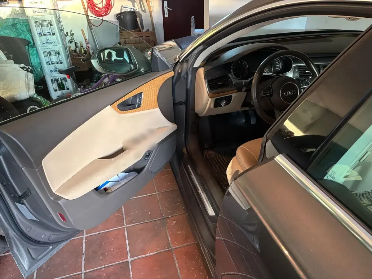 Gebraucht Audi A7 Comfort 204 PS (150 kW) 2014 Grau Kleinwagen