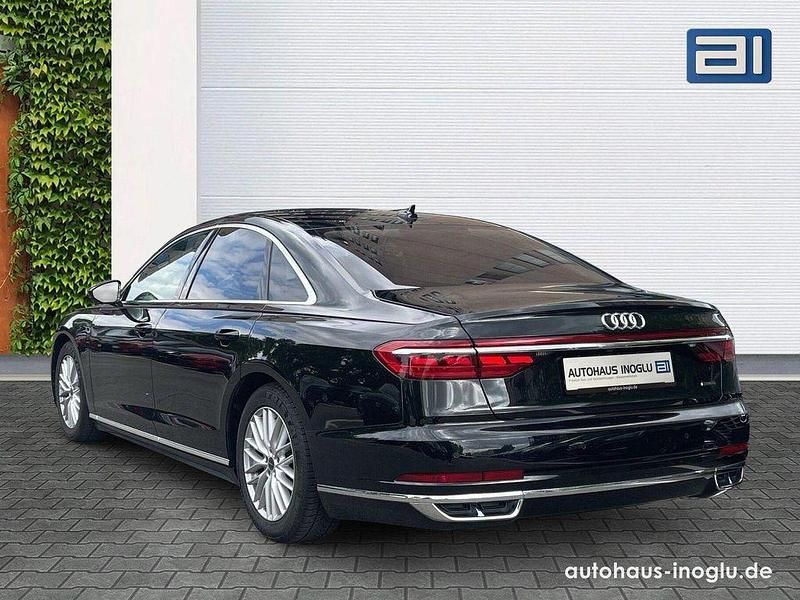 Gebraucht Audi A8 Comfort 286 PS (210 kW) 2021 Schwarz mythosschwarz metallic (metallic) Limousine