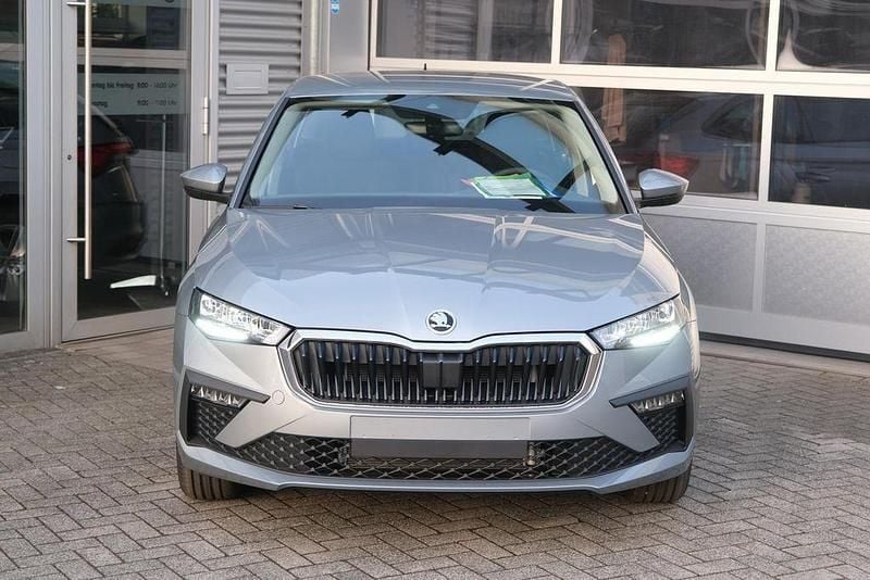 Neu Skoda Scala Selection 116 PS (85 kW) 2026 Smokey diamond silber ... Kleinwagen