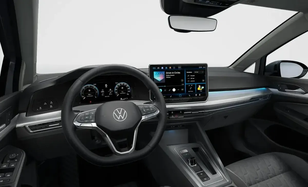 Neu VW Golf VIII 150 PS (110 kW) 2026 Delfingrau metallic Limousine