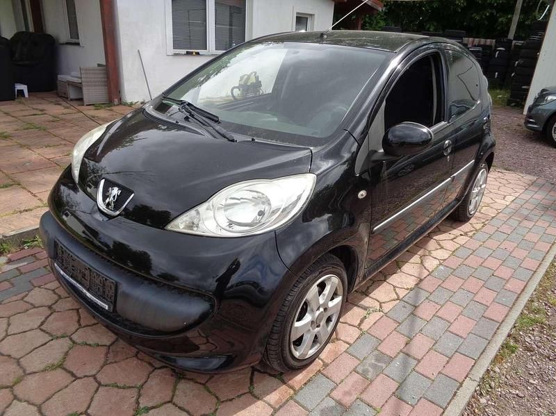 Gebraucht Peugeot 107 68 PS (50 kW) 2007 Schwarz Kleinwagen