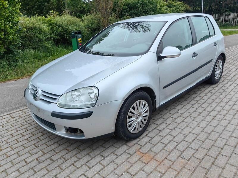 Silber Gebraucht 2005 VW Golf IV Comfortline Limousine | 1.790 € (Fairer Preis) - Bild 1/4