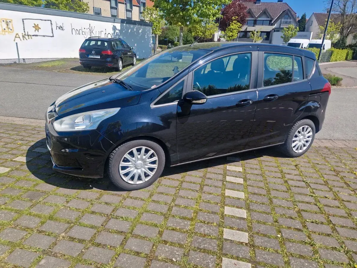 Używany Ford B-MAX Trend 101 KM (74 kW) 2013 Minivan