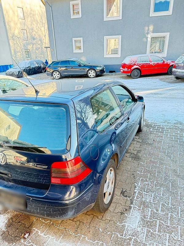 Gebraucht VW Golf 101 PS (74 kW) 1998 Blau Coupé