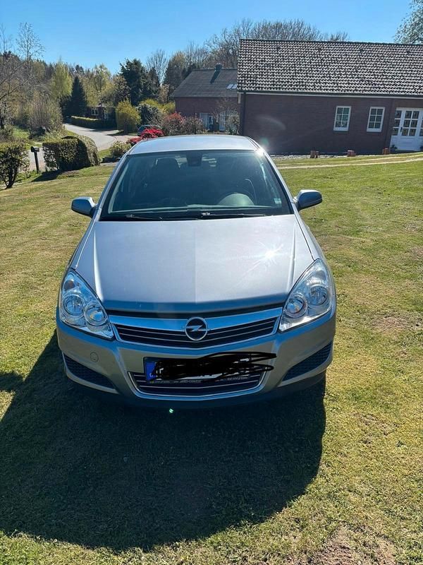 Second-hand Opel Astra 90 CP (66 kW) 2008 Berlinǎ