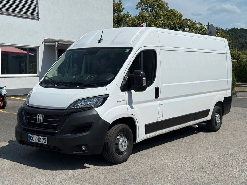 Weiß Gebraucht 2021 Fiat Ducato Van | 34.900 € (Teuer) - Bild 1/4