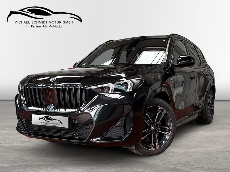Saphirschwarz Gebraucht 2024 BMW X1 M Sport SUV | 41.500 € - Bild 1/4
