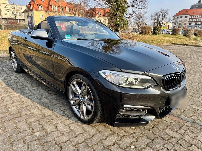 Gebraucht BMW M235 Performance 326 PS (239 kW) 2015 Schwarz Cabrio