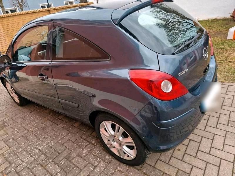 Second-hand Opel Corsa 80 CP (58 kW) 2007 Albastru Hatchback
