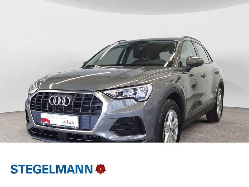 Grau Gebraucht 2022 Audi Q3 SUV | 28.810 € (Fairer Preis) - Bild 1/4