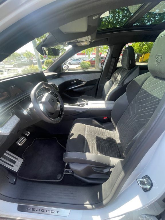 Weiß Gebraucht 2024 Peugeot 3008 GT SUV | 36.300 € (Fairer Preis) - Bild 1/4