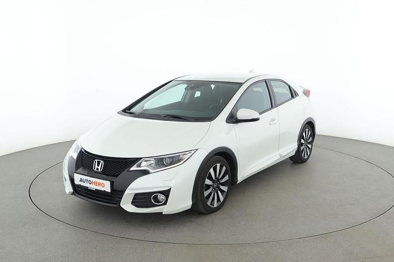 Weiß Gebraucht 2015 Honda Civic Elegance Limousine | 10.730 € (Fairer Preis) - Bild 1/3