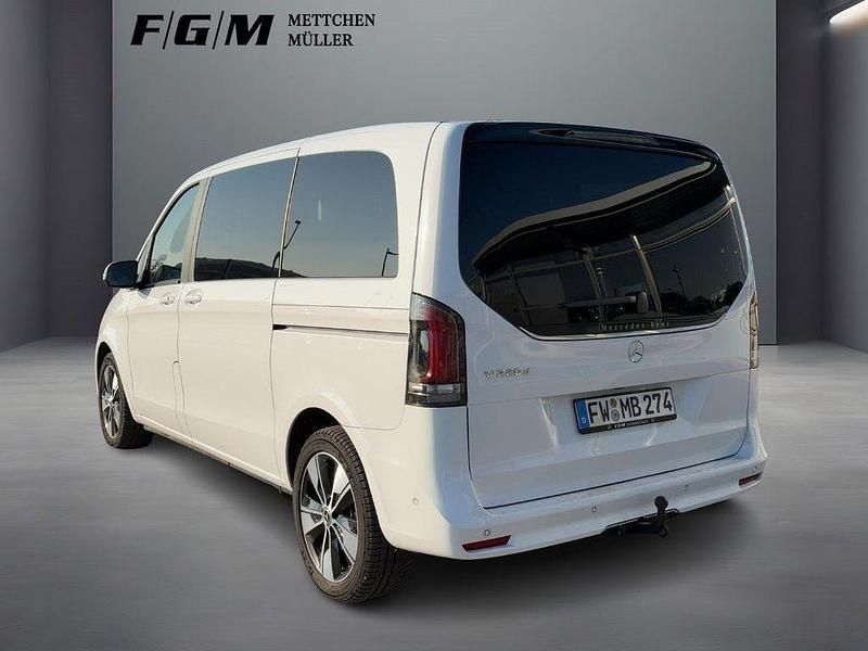 Gebraucht Mercedes V220 Style 163 PS (119 kW) 2024 Arktikweiß Van / Kleinbus