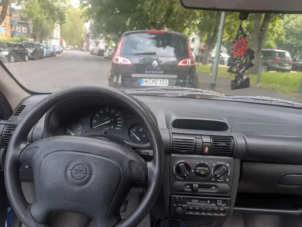 Gebraucht Opel Corsa 45 PS (33 kW) 1997 Blau Kleinwagen
