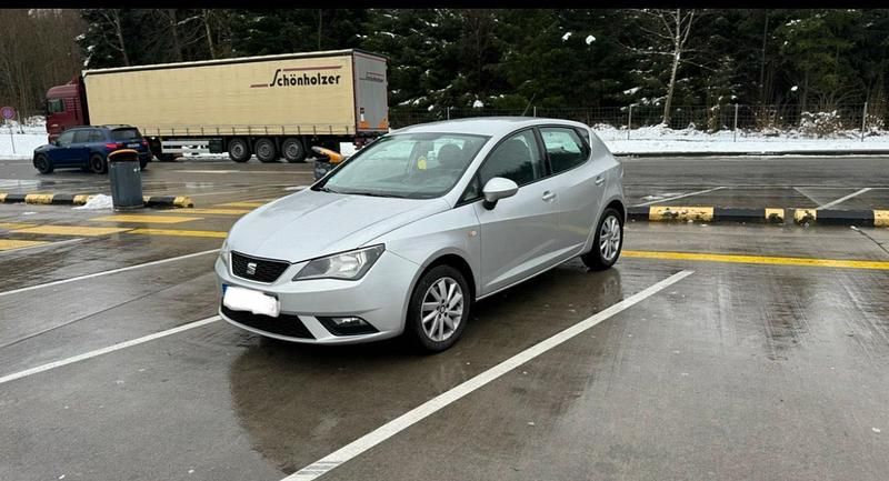 Silber Gebraucht 2014 Seat Ibiza Kleinwagen | 3.900 € (Fairer Preis) - Bild 1/4