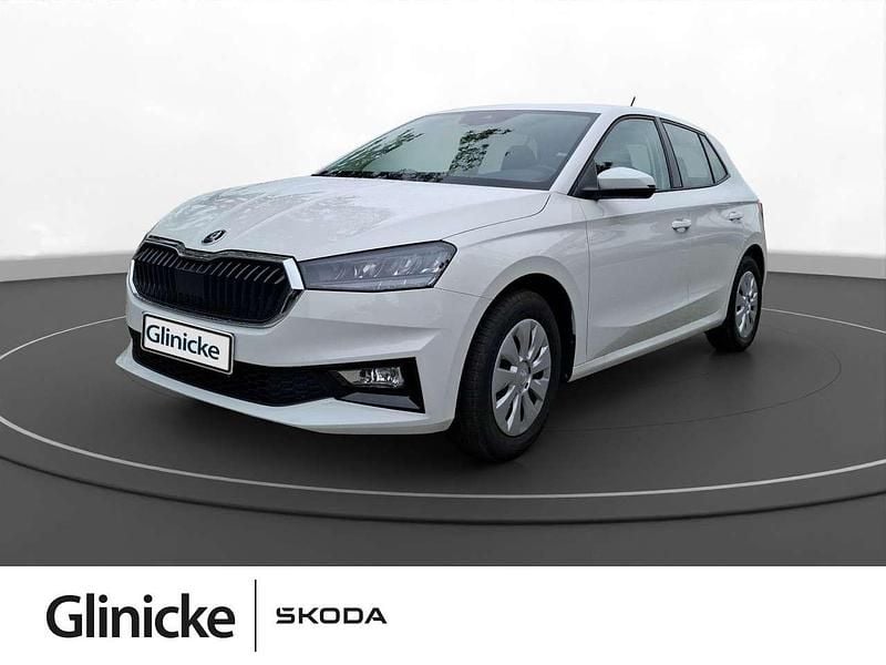 Candyweiss Gebraucht 2025 Skoda Fabia Tour Limousine | 17.390 € (Guter Preis) - Bild 1/3
