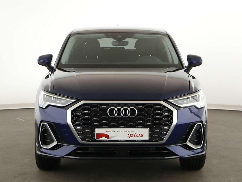Neu Audi Q3 Sportback S-Line 150 PS (110 kW) 2025 Navarrablau metallic SUV