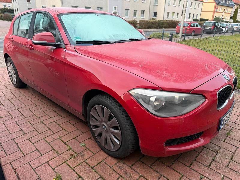 Rot Gebraucht 2014 BMW 116 Kleinwagen | 4.000 € (Superpreis) - Bild 1/4