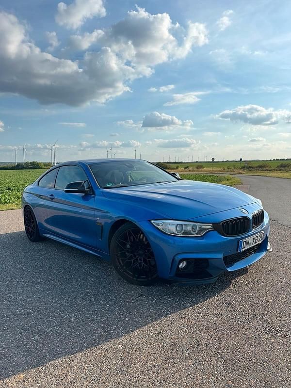 Blau Gebraucht 2013 BMW 435 M Sport Coupé | 18.499 € (Fairer Preis) - Bild 1/4