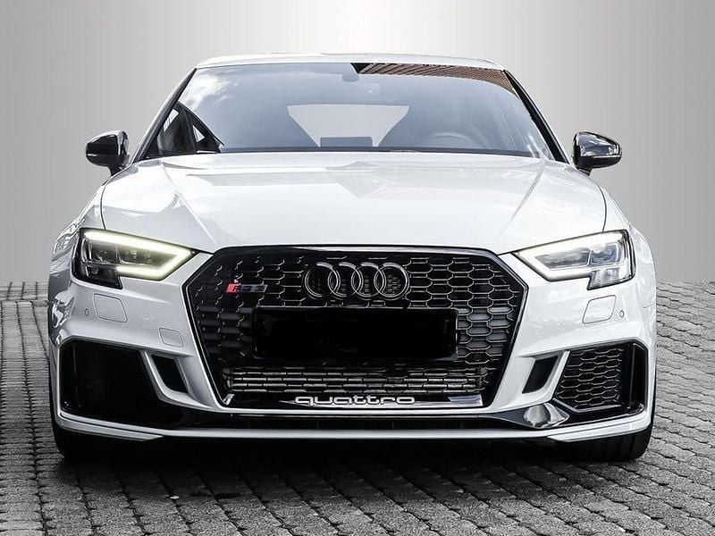 Weiß Gebraucht 2019 Audi RS3 Sport Kleinwagen | 40.900 € (Guter Preis) - Bild 1/4