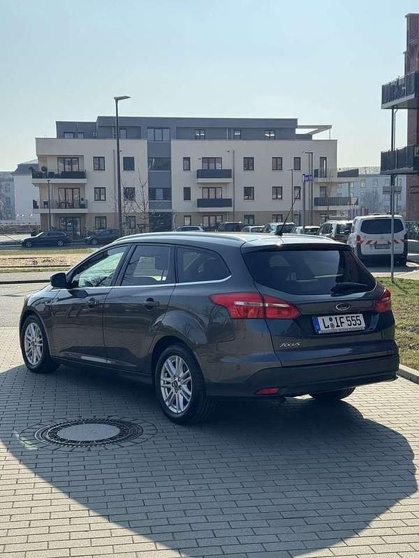 Używany Ford Focus Titanium 120 KM (88 kW) 2014 Szary Kombi