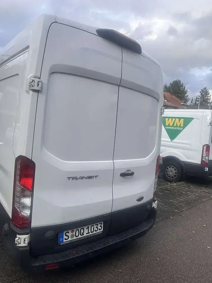 Gebraucht Ford Transit 131 PS (96 kW) 2021 Weiß Van