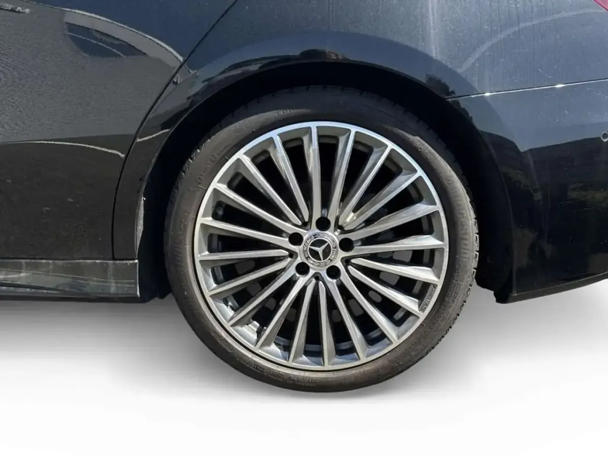 Gebraucht Mercedes A180 AMG 136 PS (100 kW) 2025 Schwarz Limousine