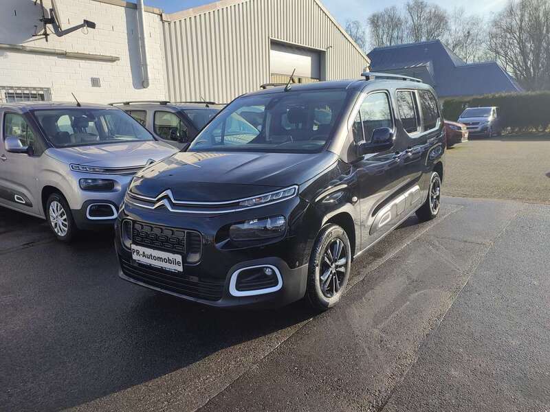 Schwarz Gebraucht 2023 Citroën Berlingo PureTech Van / Kleinbus | 28.999 € (Etwas zu teuer) - Bild 1/4