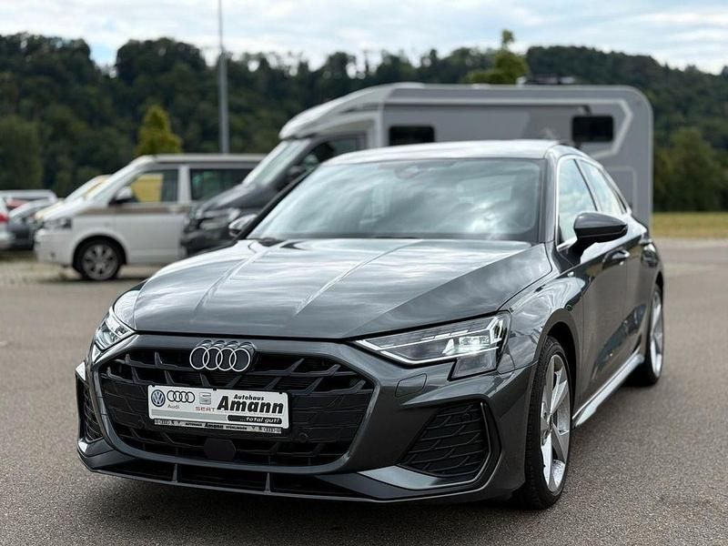 Gebraucht Audi A3 S-Line 150 PS (110 kW) 2025 Grau Limousine