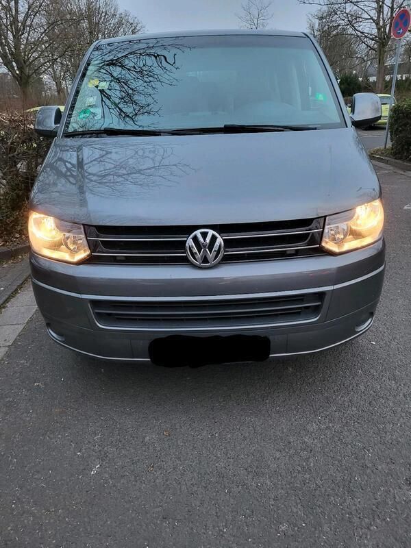 Grau Gebraucht 2014 VW T5 Van | 17.950 € (Guter Preis) - Bild 1/4